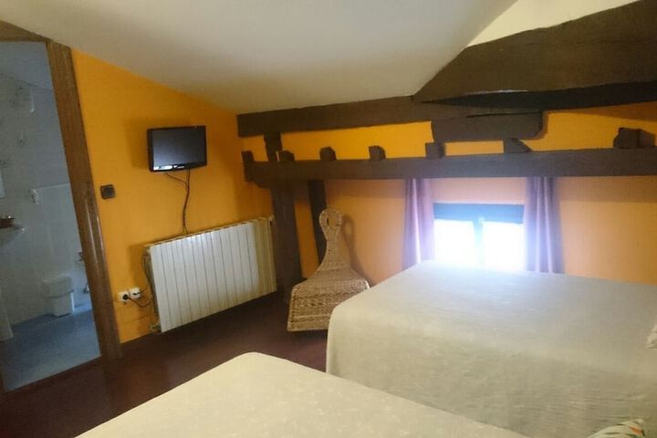 Room 8 of 17