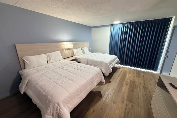 Room 11 of 29