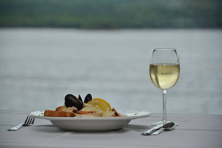 Dining 16 of 36