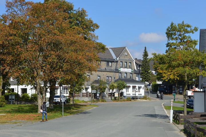 Hotel Entry