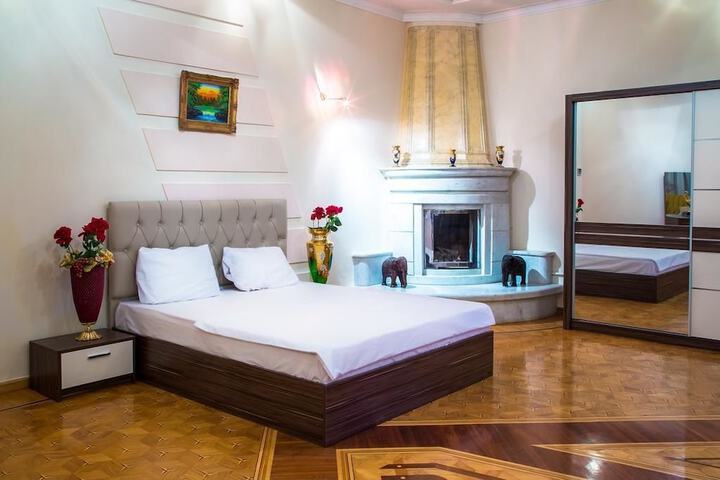 Room 2 of 19