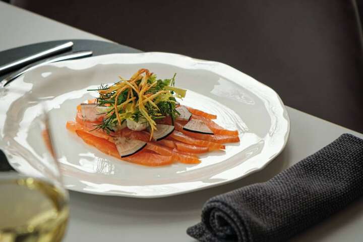 Dining 53 of 65