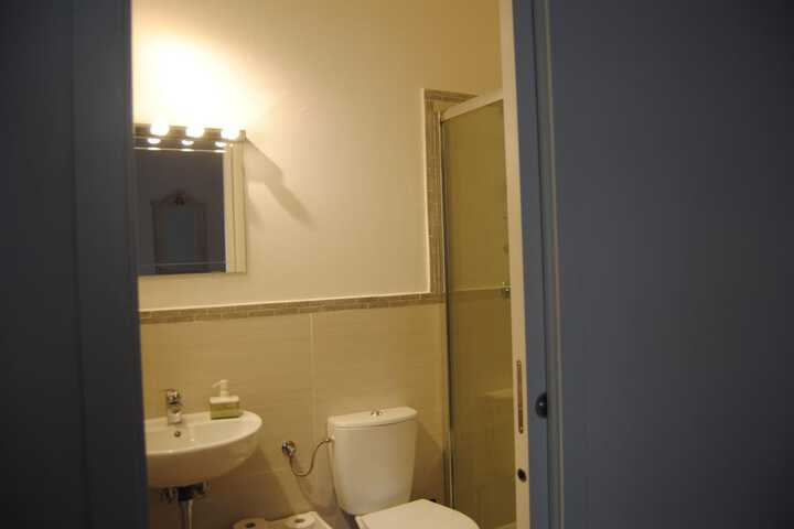 Room 14 of 24