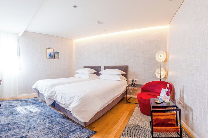 Room 25 of 67