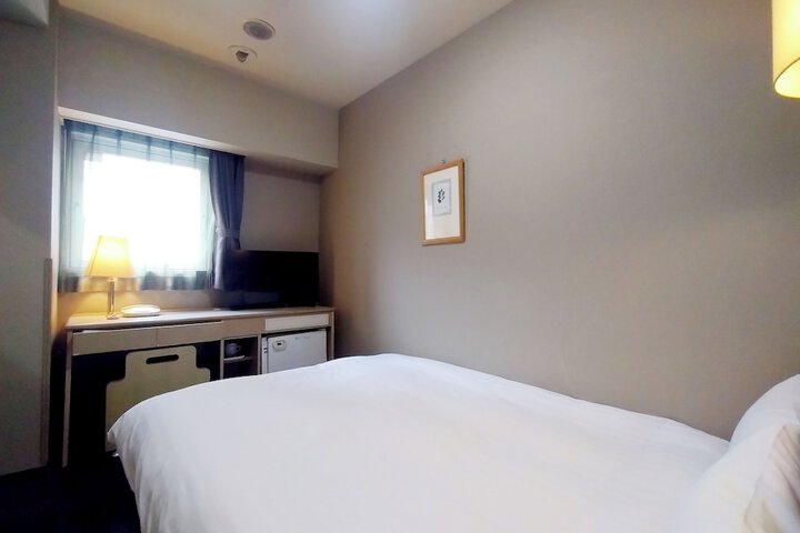 Room 12 of 52