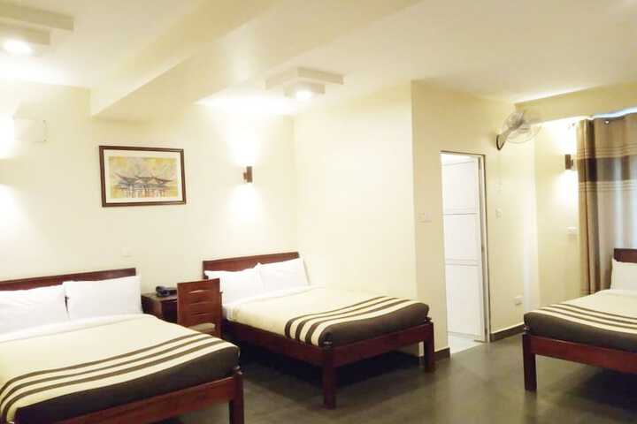 Room 15 of 32