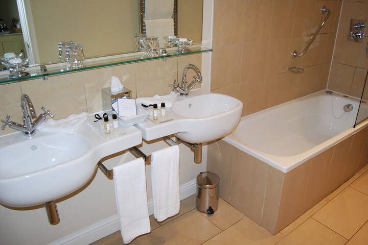 Bath Interior