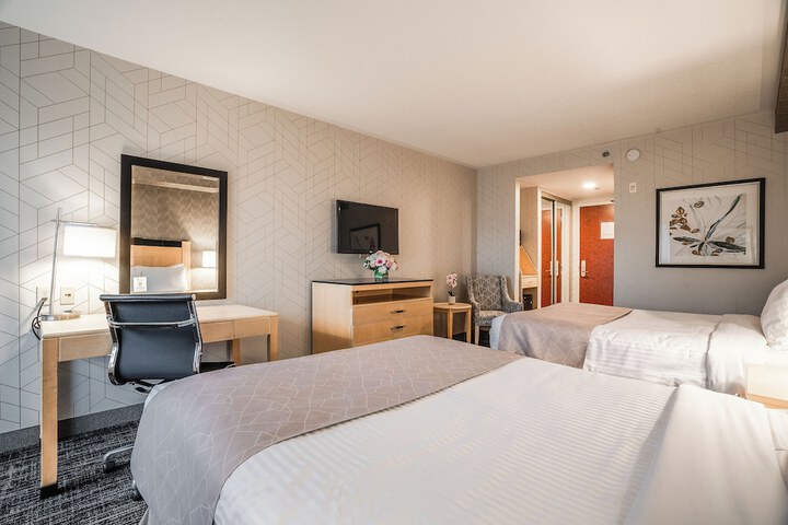 Room 25 of 84