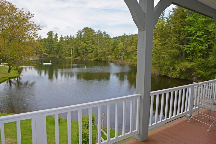 Superior King Lakeside with Shared Balcony (47 of 64)