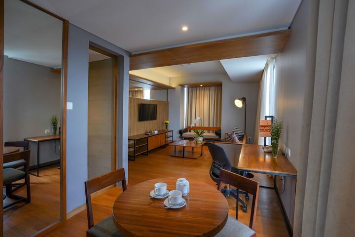 Room 9 of 30