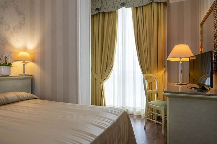Room 26 of 53