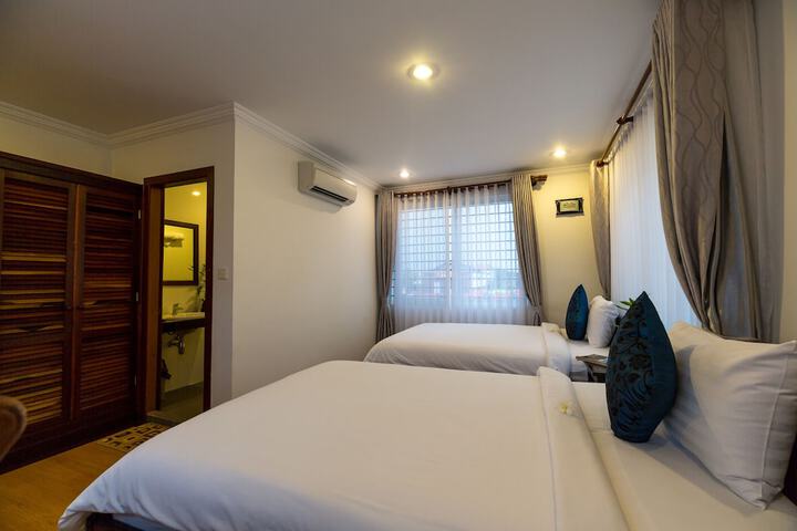 Room 22 of 67
