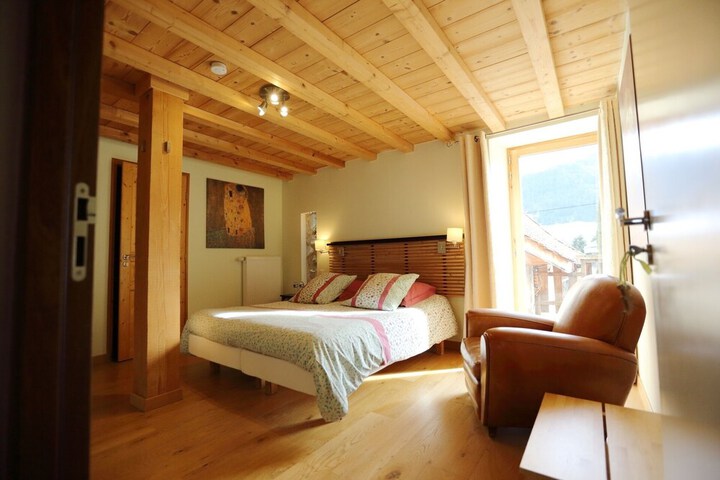Room 14 of 60