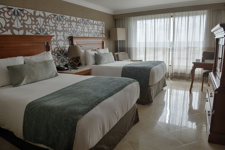 Room 13 of 61