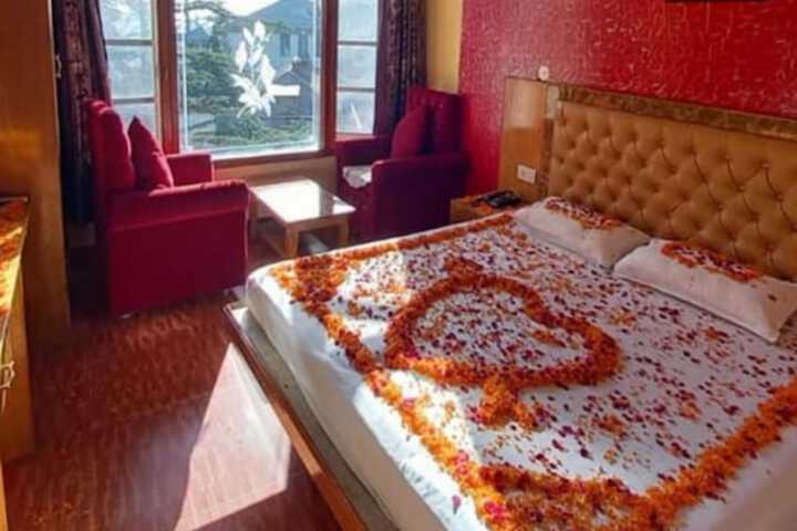 Goroomgo King Palace Shimla