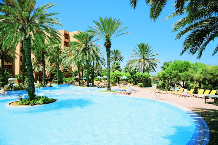 Pool Hotel