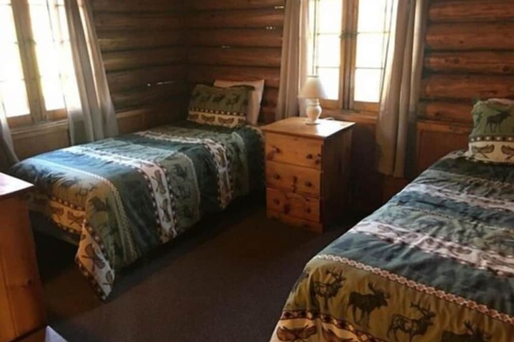 Room 19 of 241