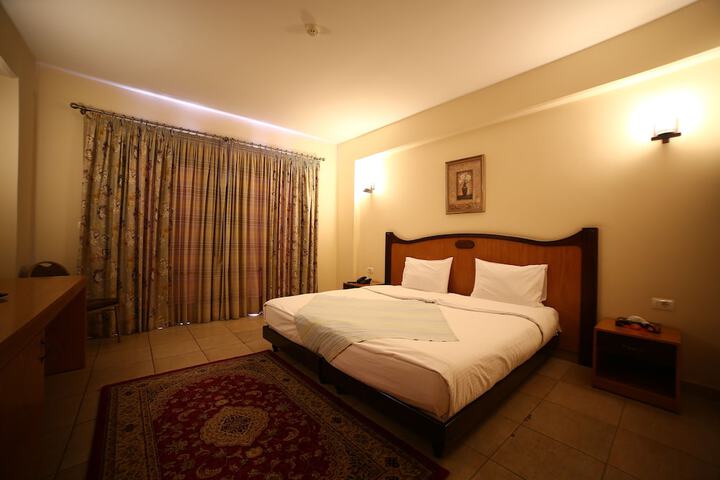 Room 12 of 49
