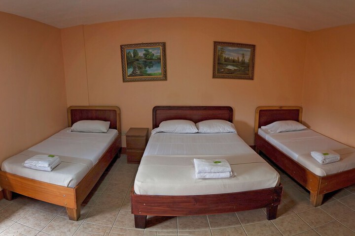 Room 19 of 34