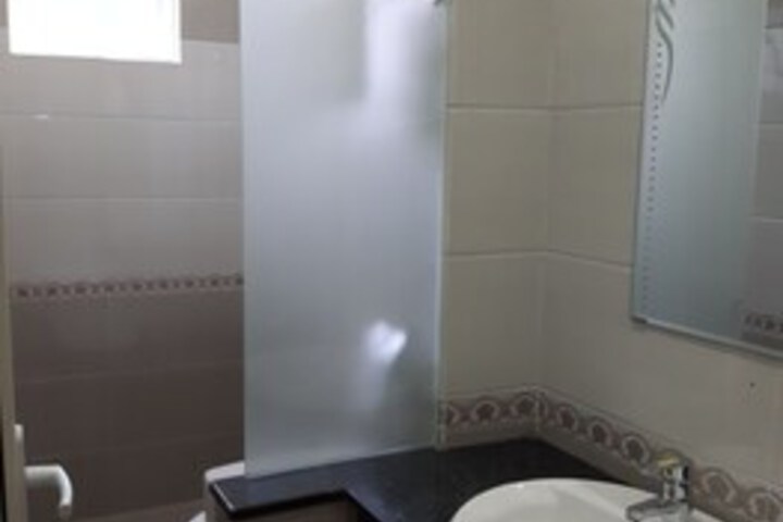 Room 2 of 16
