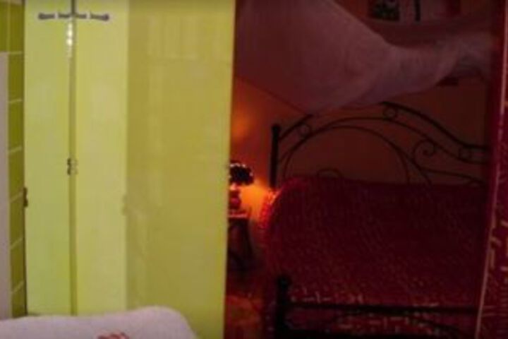 Room 3 of 42