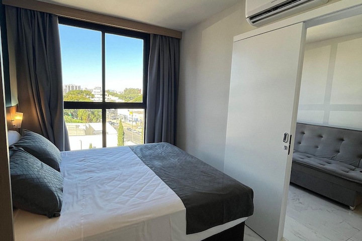 Room 7 of 48