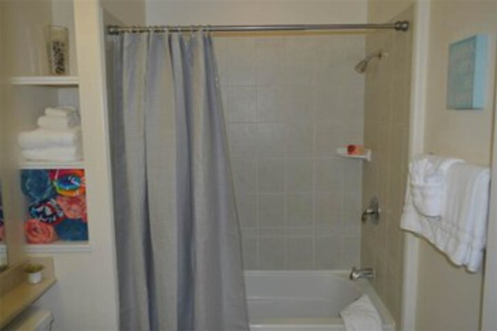 Room 4 of 25