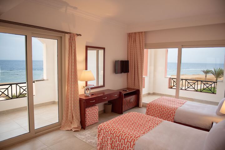 Room 4 of 71