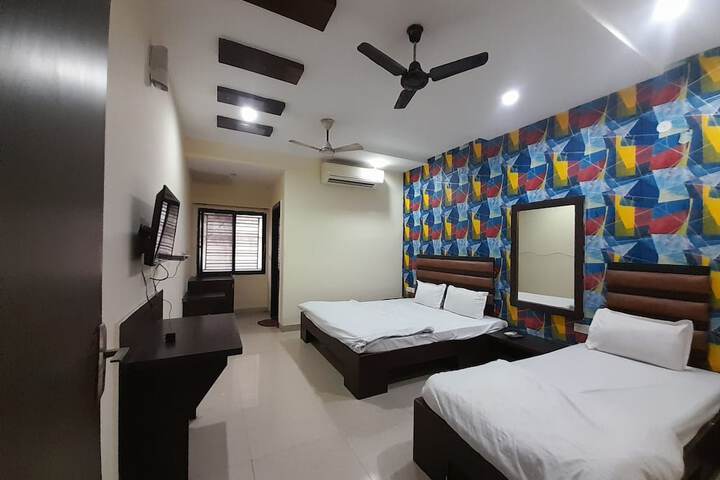 Room 29 of 43