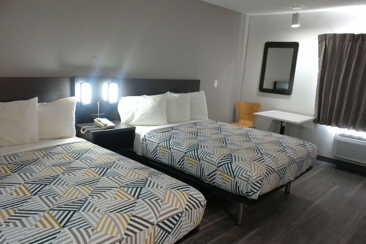 Room 18 of 71