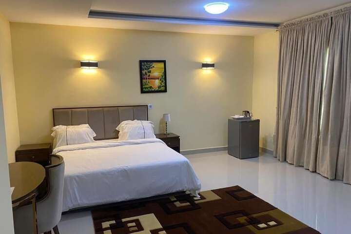 Room 5 of 34