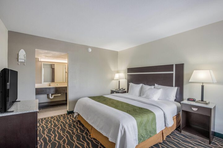 Room 10 of 71