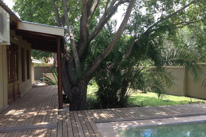 Hotel Exterior 100 of 102