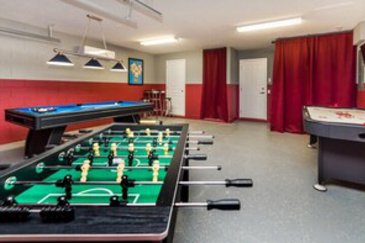 Room 7 of 38