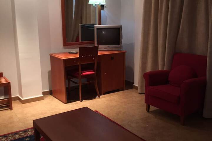 Room 8 of 17