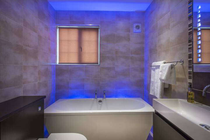 Clean Restrooms