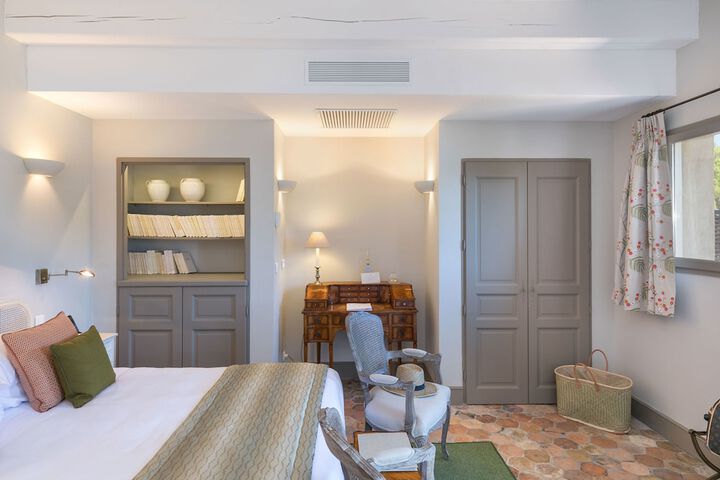 Room 9 of 158