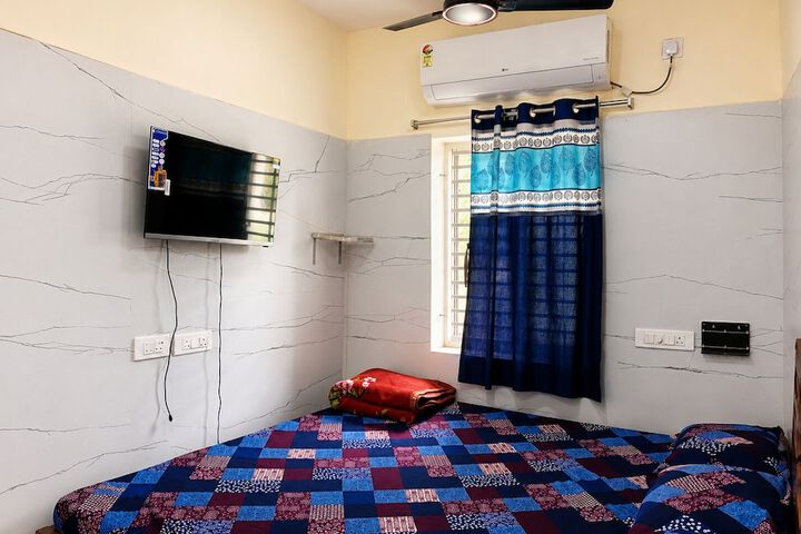 Room 6 of 22