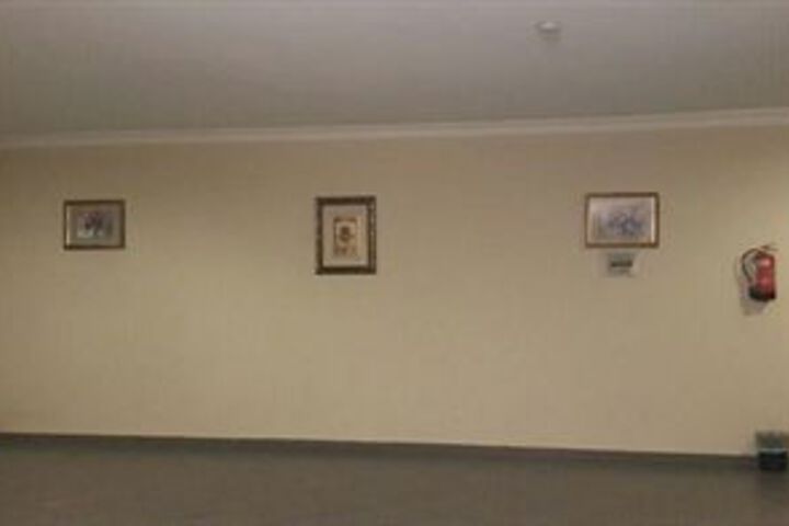 Room 7 of 27