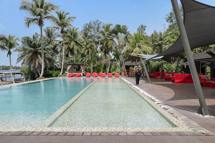Pool 52 of 113
