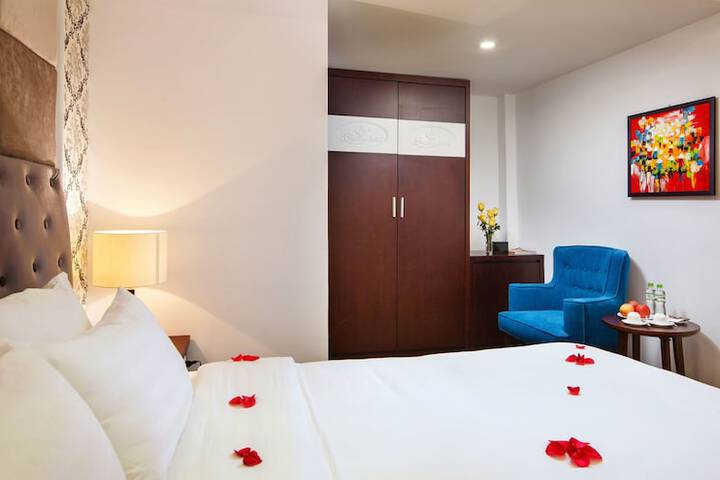 Room 18 of 37