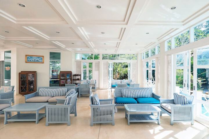 Lobby Entry