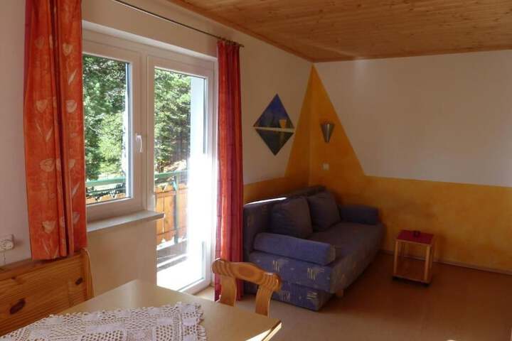Room 25 of 63