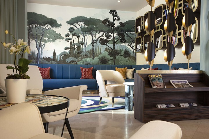 Hotel Interior 10 of 86