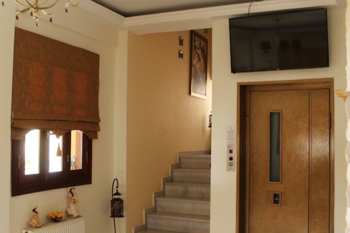 Hotel Interior 4 of 99