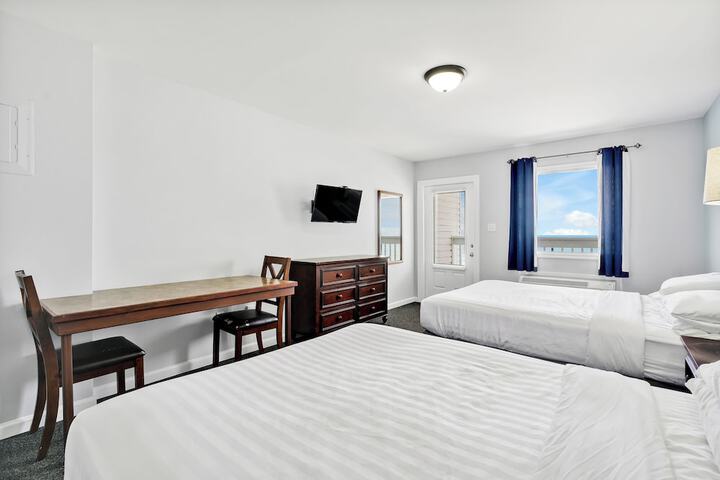 Room 28 of 90
