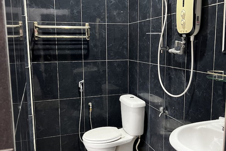 Room 12 of 15