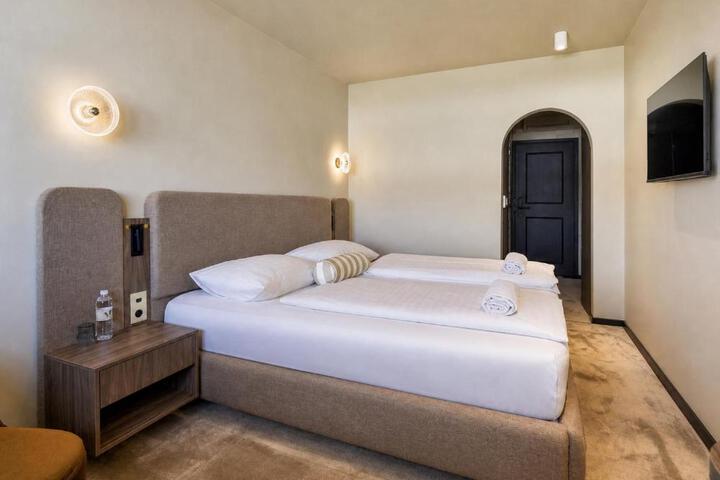 Motel Reich