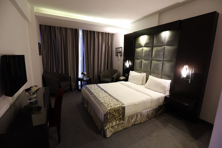 Room 15 of 54