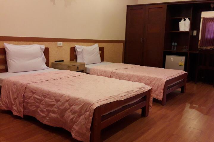 P.N. Hotel 2018